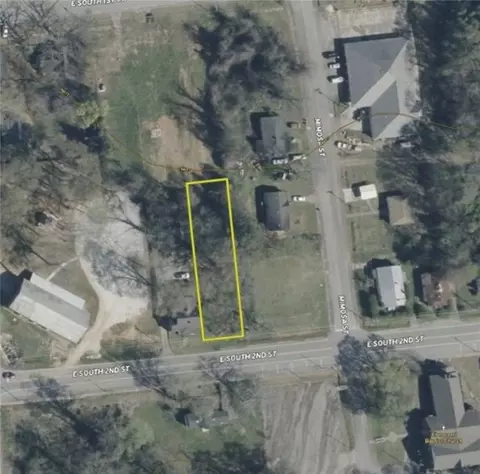 411 E South 2nd St, Seneca, SC 29678 photo 7