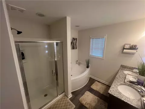 Bath - 234 Samuel St, Pendleton, SC 29670 photo 1 of 2