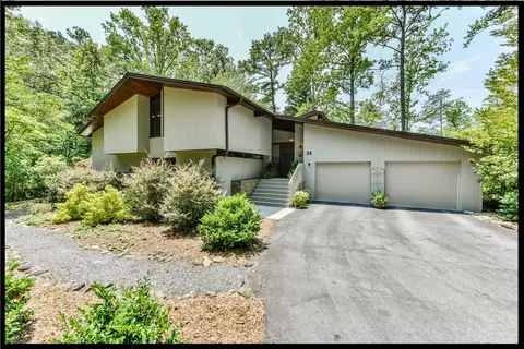 22 Blowing Fresh Dr, Salem, SC 29676