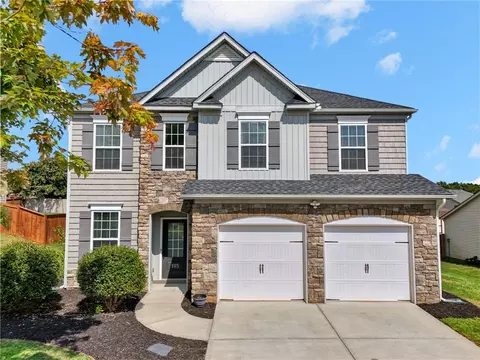 105 Yount Ct, Easley, SC 29642