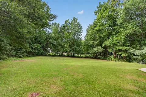 Exterior - 103 Laurel Estates Dr, Walhalla, SC 29691 photo 3 of 10