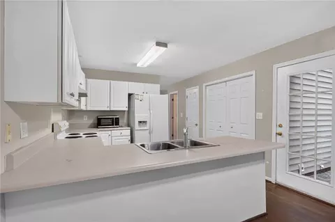 Kitchen - 315 Westminster Dr, Pendleton, SC 29670 photo 4 of 7