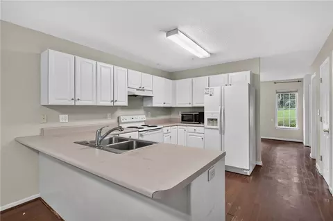 Kitchen - 315 Westminster Dr, Pendleton, SC 29670 photo 3 of 7