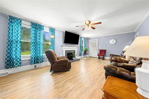 Living - 1705 E Calhoun St, Anderson, SC 29621 photo 1 of 5