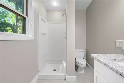 Bath - 103 Satula Ln, Clemson, SC 29631 photo 4 of 5