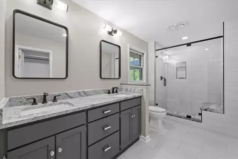 Bath - 103 Satula Ln, Clemson, SC 29631 photo 3 of 5