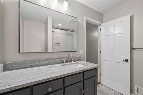 Bath - 103 Satula Ln, Clemson, SC 29631 photo 2 of 5
