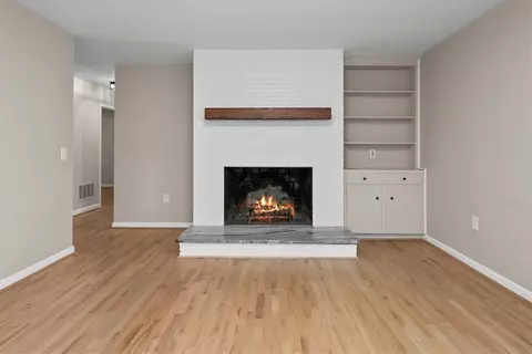 Living - 103 Satula Ln, Clemson, SC 29631 photo 6 of 8