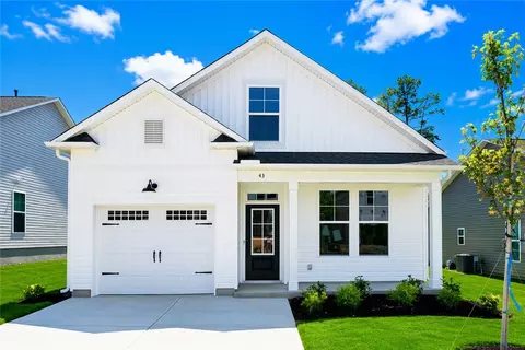 43 Halsey St, Central, SC 29630