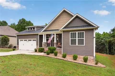 Exterior - 711 Barnes Rd, Seneca, SC 29672 photo 3 of 10