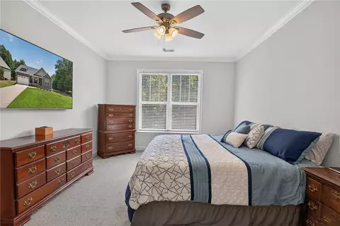 Bedroom - 711 Barnes Rd, Seneca, SC 29672 photo 2 of 5