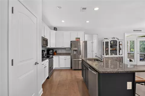 Kitchen - 711 Barnes Rd, Seneca, SC 29672 photo 3 of 3