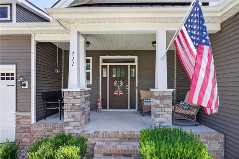 Exterior - 711 Barnes Rd, Seneca, SC 29672 photo 4 of 11