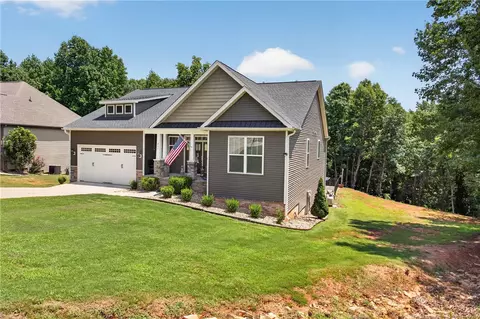 Exterior - 711 Barnes Rd, Seneca, SC 29672 photo 3 of 11
