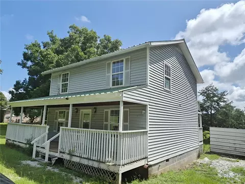 Exterior - 808 N Laurel St, Walhalla, SC 29691 photo 2 of 3