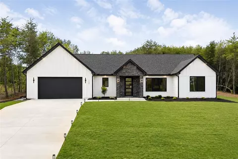 126 Brady Dr, Anderson, SC 29626