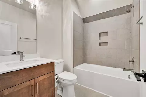 Bath - 101 Pine Hill Way, Clemson, SC 29631 photo 5 of 6