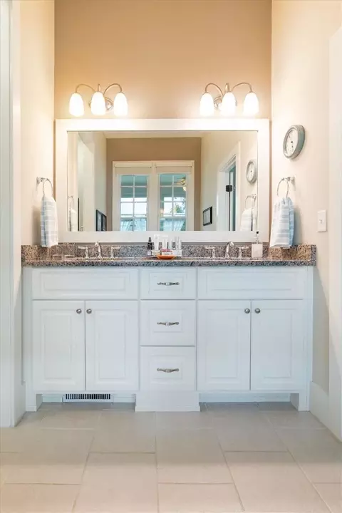 Bath - 400 Thomas Green Blvd, Clemson, SC 29631 photo 2 of 6