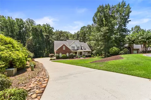 Exterior - 103 Wanstead Ct, Anderson, SC 29621 photo 2 of 13