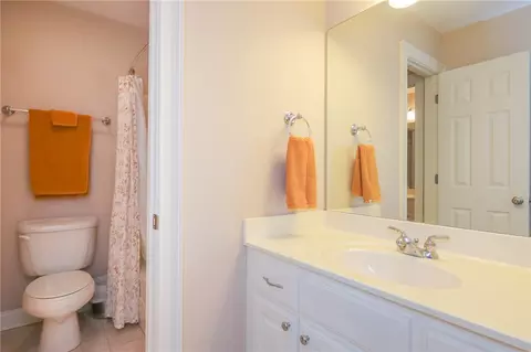 Bath - 103 Wanstead Ct, Anderson, SC 29621 photo 5 of 5
