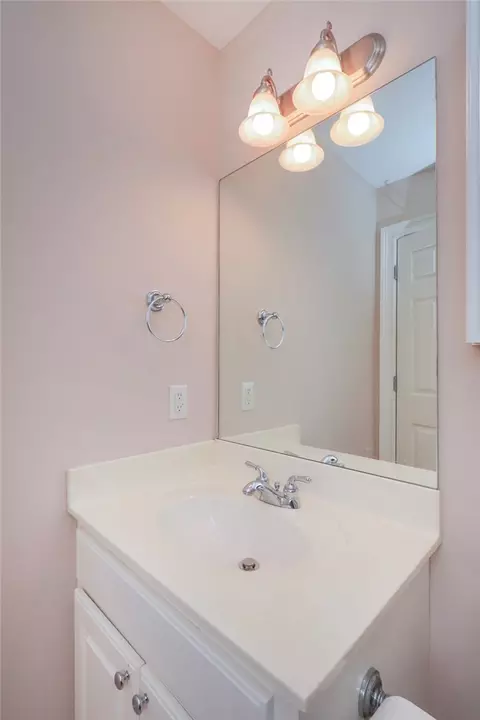Bath - 103 Wanstead Ct, Anderson, SC 29621 photo 4 of 5