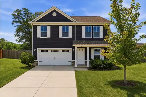 110 Thermal Ct, Fountain Inn, SC 29644