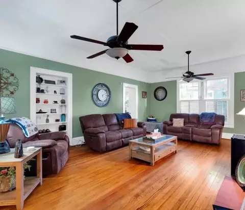 Living - 7 Lee St, Liberty, SC 29657 photo 1 of 1