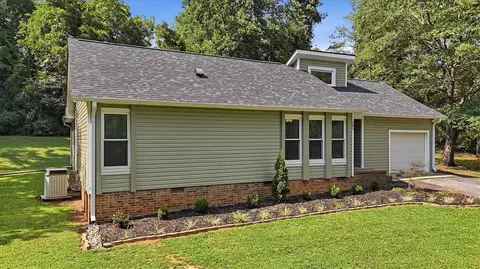 Exterior - 283 Issaqueena Dr, Central, SC 29630 photo 3 of 9