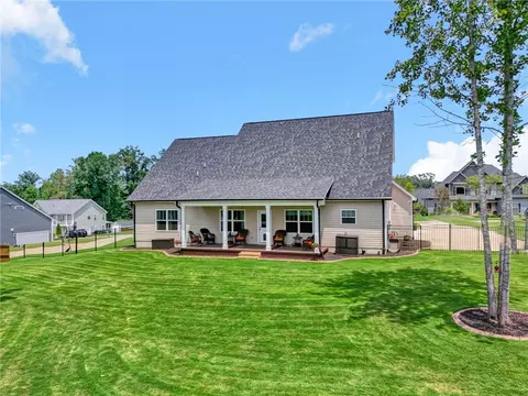 Exterior - 1010 Waterside Dr, Easley, SC 29642 photo 6 of 13