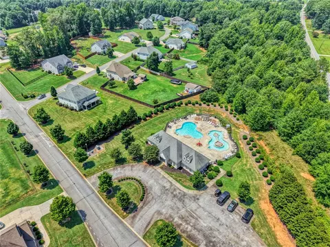 View/Area - 1010 Waterside Dr, Easley, SC 29642 photo 2 of 2