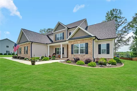 Exterior - 1010 Waterside Dr, Easley, SC 29642 photo 3 of 13