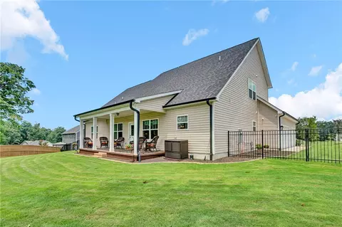 Exterior - 1010 Waterside Dr, Easley, SC 29642 photo 8 of 13