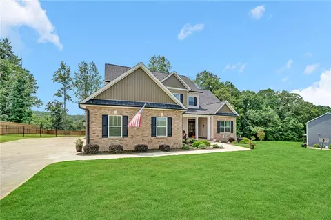 Exterior - 1010 Waterside Dr, Easley, SC 29642 photo 5 of 13