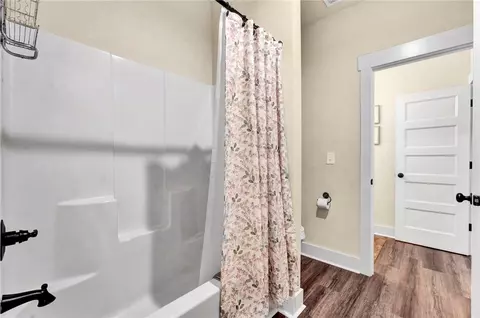 Bath - 1010 Waterside Dr, Easley, SC 29642 photo 4 of 4