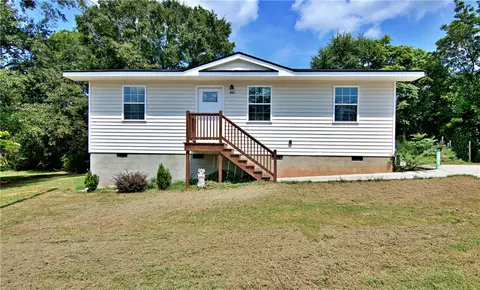 901 E South 1st St, Seneca, SC 29678