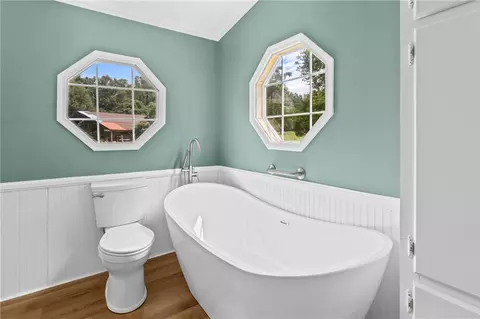 Bath - 503 Mulliken Rd, Central, SC 29630 photo 1 of 4