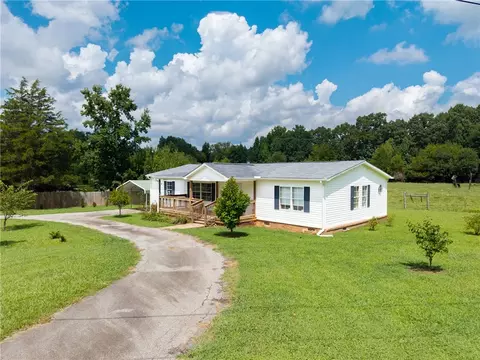Exterior - 503 Mulliken Rd, Central, SC 29630 photo 8 of 13