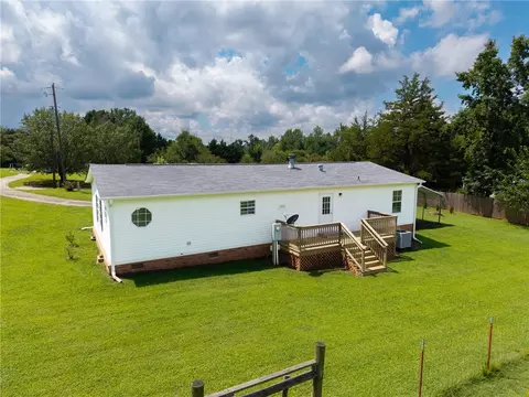 Exterior - 503 Mulliken Rd, Central, SC 29630 photo 9 of 13