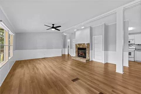 Living - 503 Mulliken Rd, Central, SC 29630 photo 1 of 5