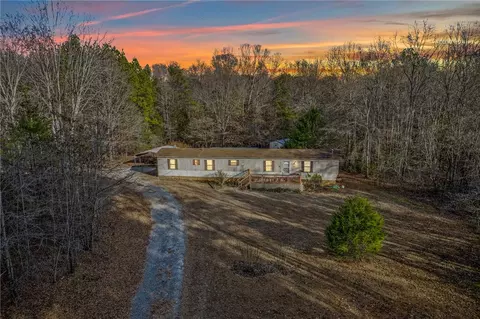 191 Juniper Ln, Pickens, SC 29671 photo 3