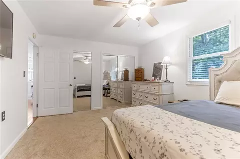 Bedroom - 404 Davis Rd, Liberty, SC 29657 photo 4 of 5