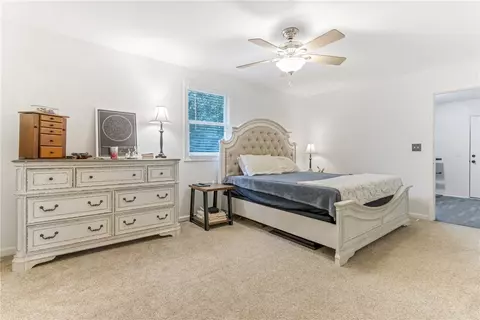 Bedroom - 404 Davis Rd, Liberty, SC 29657 photo 3 of 5