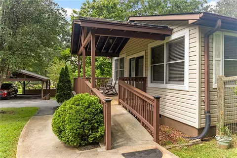 Exterior - 404 Davis Rd, Liberty, SC 29657 photo 3 of 15