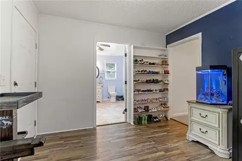 Entry Way - 404 Davis Rd, Liberty, SC 29657 photo 2 of 2