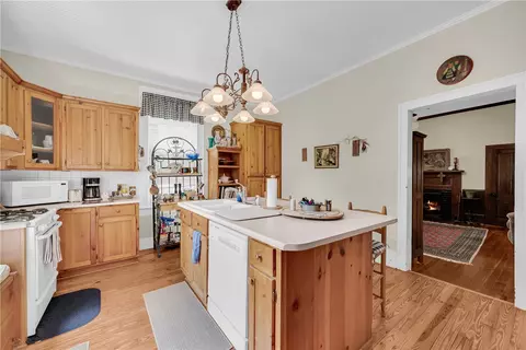 Kitchen - 100 E Wesley St, Walhalla, SC 29691 photo 3 of 5