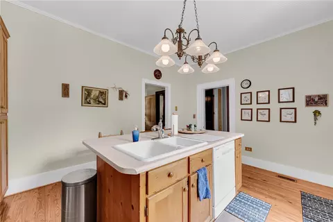 Kitchen - 100 E Wesley St, Walhalla, SC 29691 photo 4 of 5
