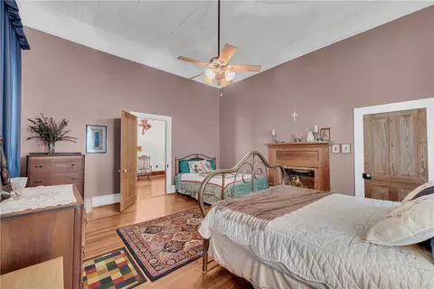 Bedroom - 100 E Wesley St, Walhalla, SC 29691 photo 6 of 10