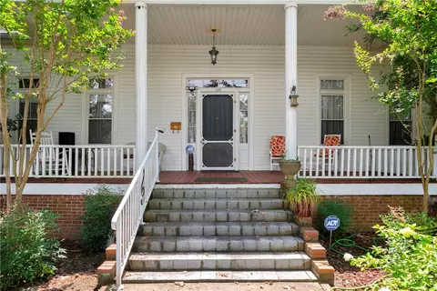 Exterior - 100 E Wesley St, Walhalla, SC 29691 photo 3 of 7