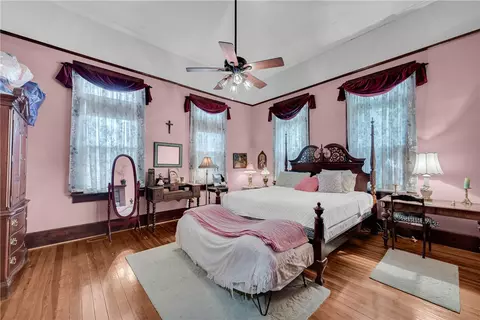 Bedroom - 100 E Wesley St, Walhalla, SC 29691 photo 1 of 10