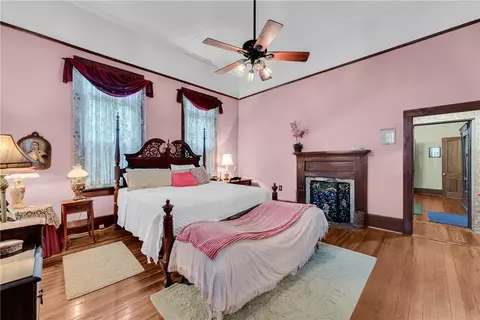 Bedroom - 100 E Wesley St, Walhalla, SC 29691 photo 2 of 10